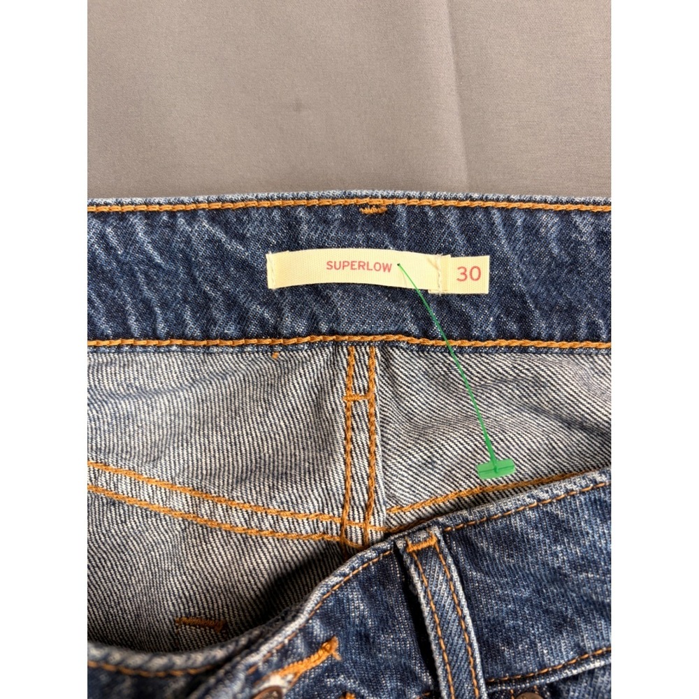 Levis Superlow Bootcut Jeans Womens 30x32 Medium Wash Blue Denim A7498-0008 - Picture 15 of 15